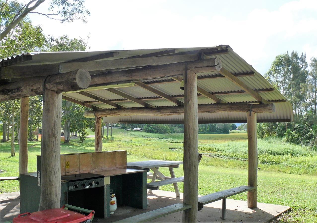 Lismore Lake Holiday Park Bagian luar foto