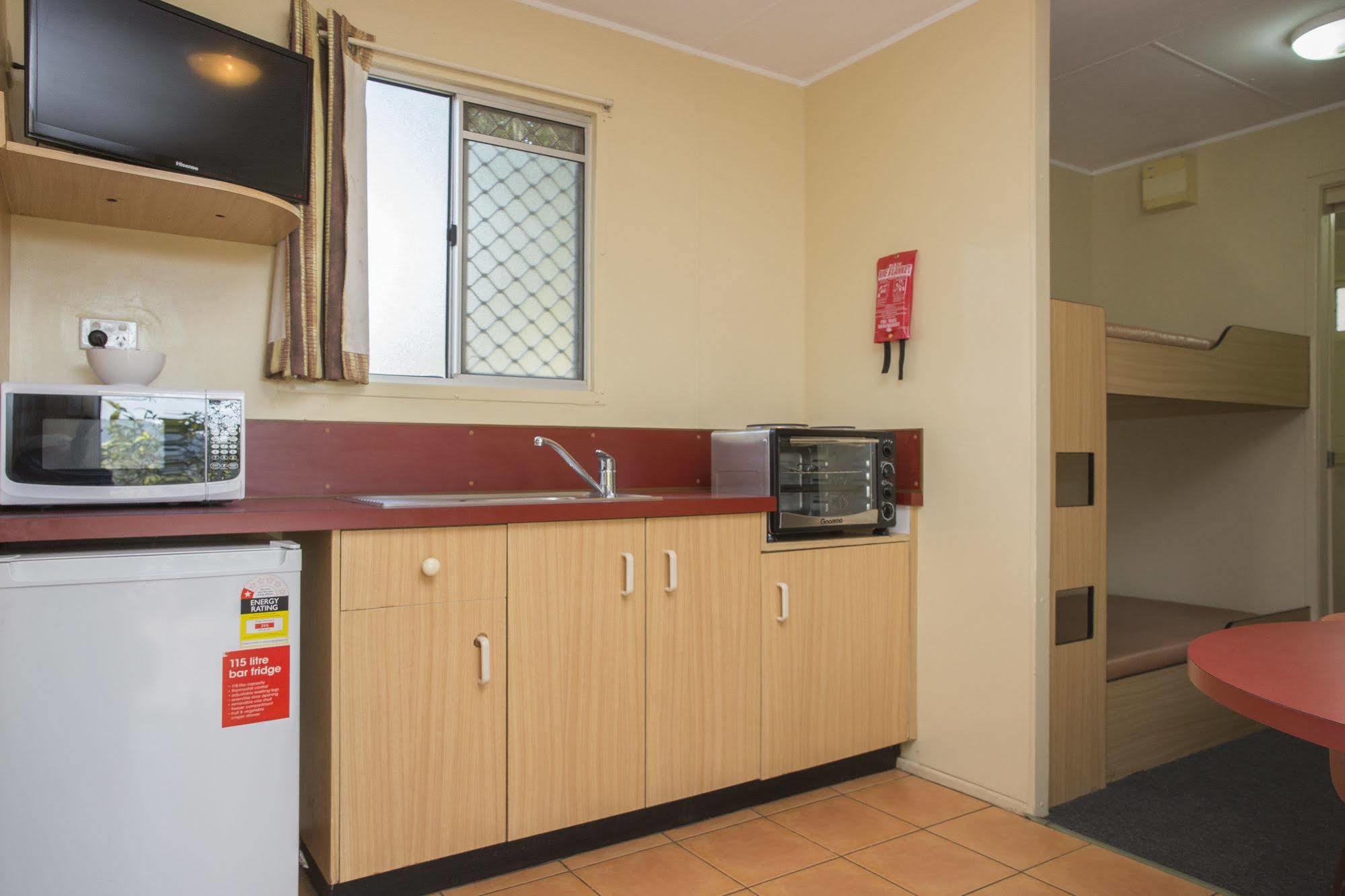 Lismore Lake Holiday Park Bagian luar foto